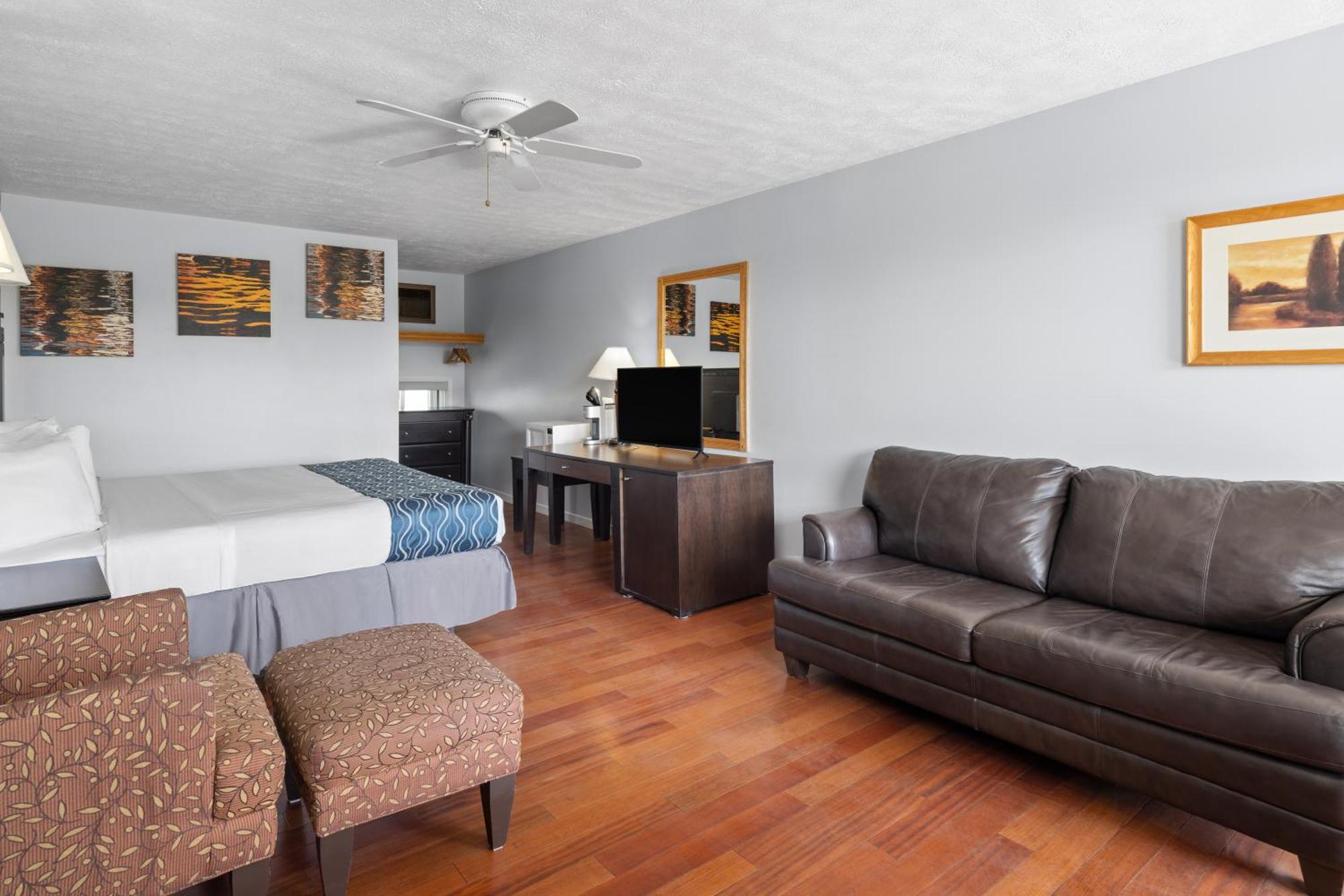 Travelodge By Wyndham Grand Falls Exterior photo